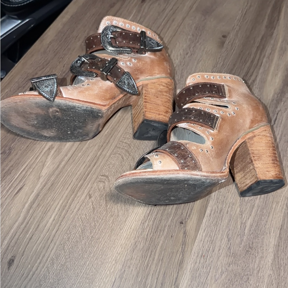 Freebird Violet Heels - Picture 4 of 5